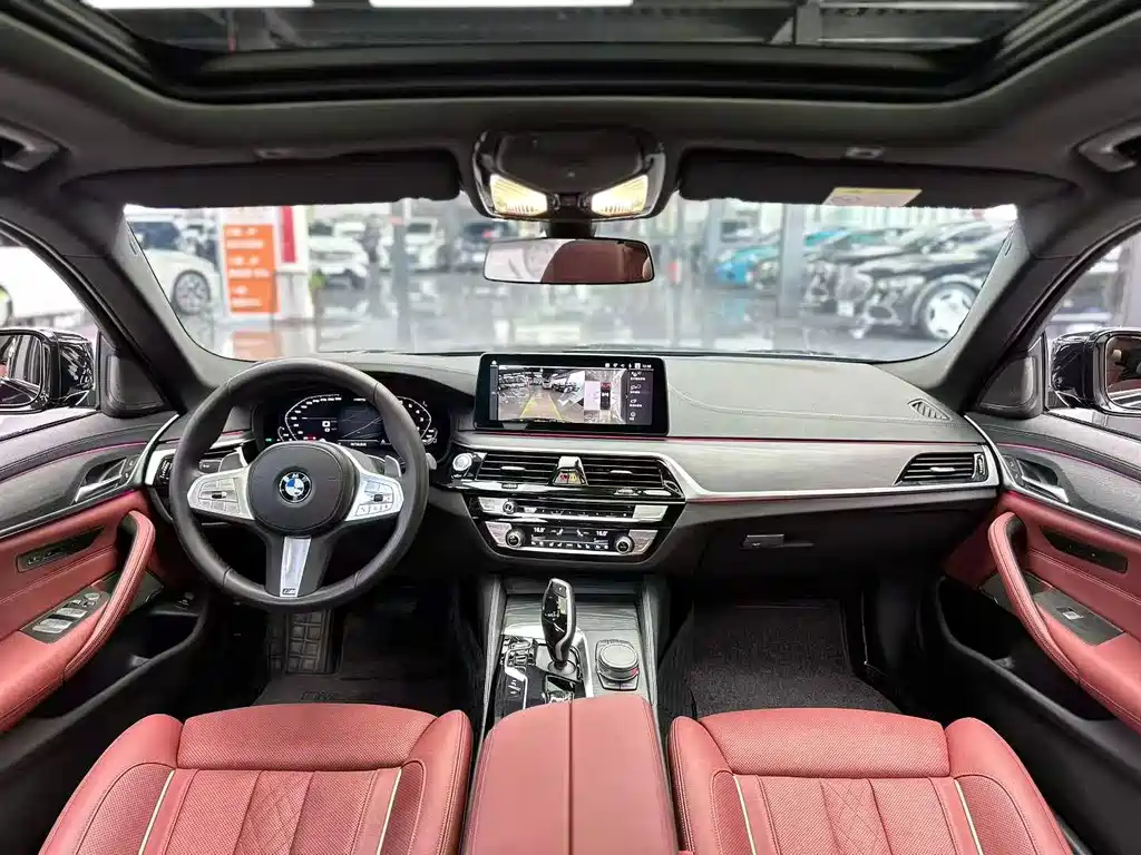 BMW 5 Series — миниатюра 7