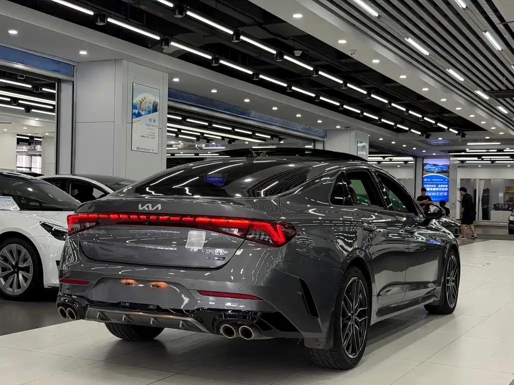 Kia K5 — миниатюра 6