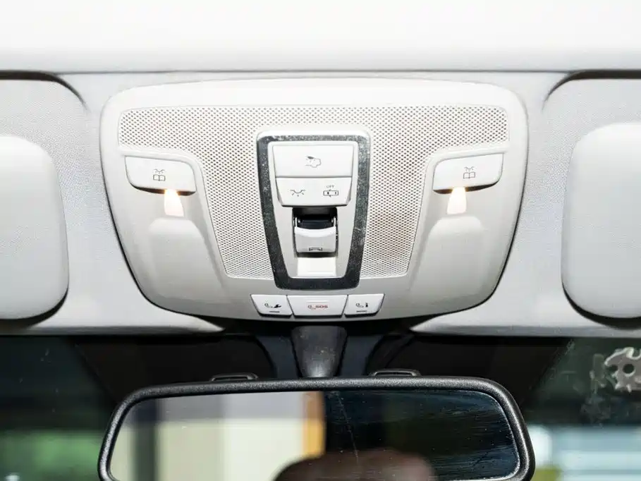 Mercedes-Benz G-Class — миниатюра 18