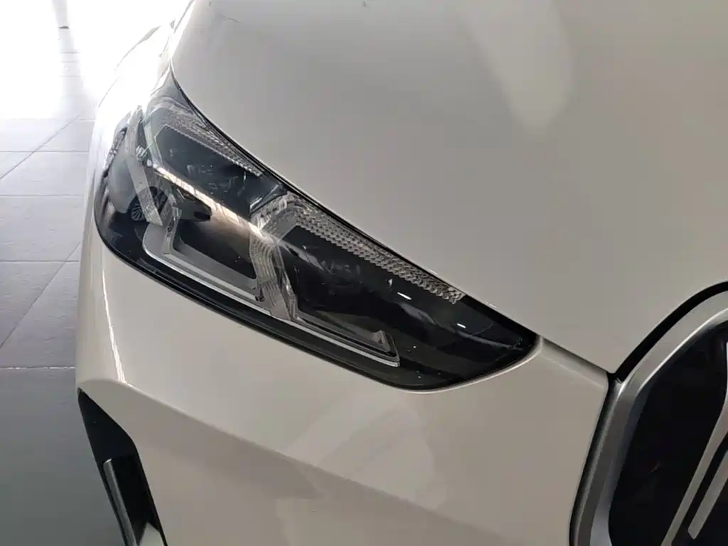 BMW X1 — миниатюра 11