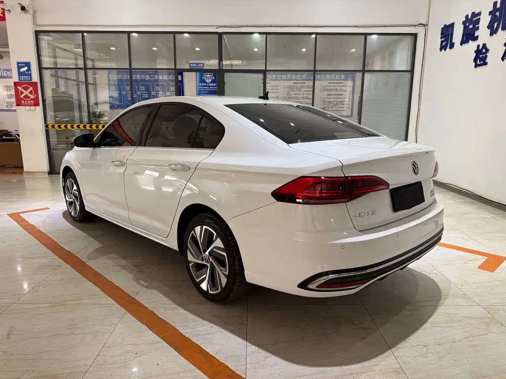 Volkswagen Bora — миниатюра 6