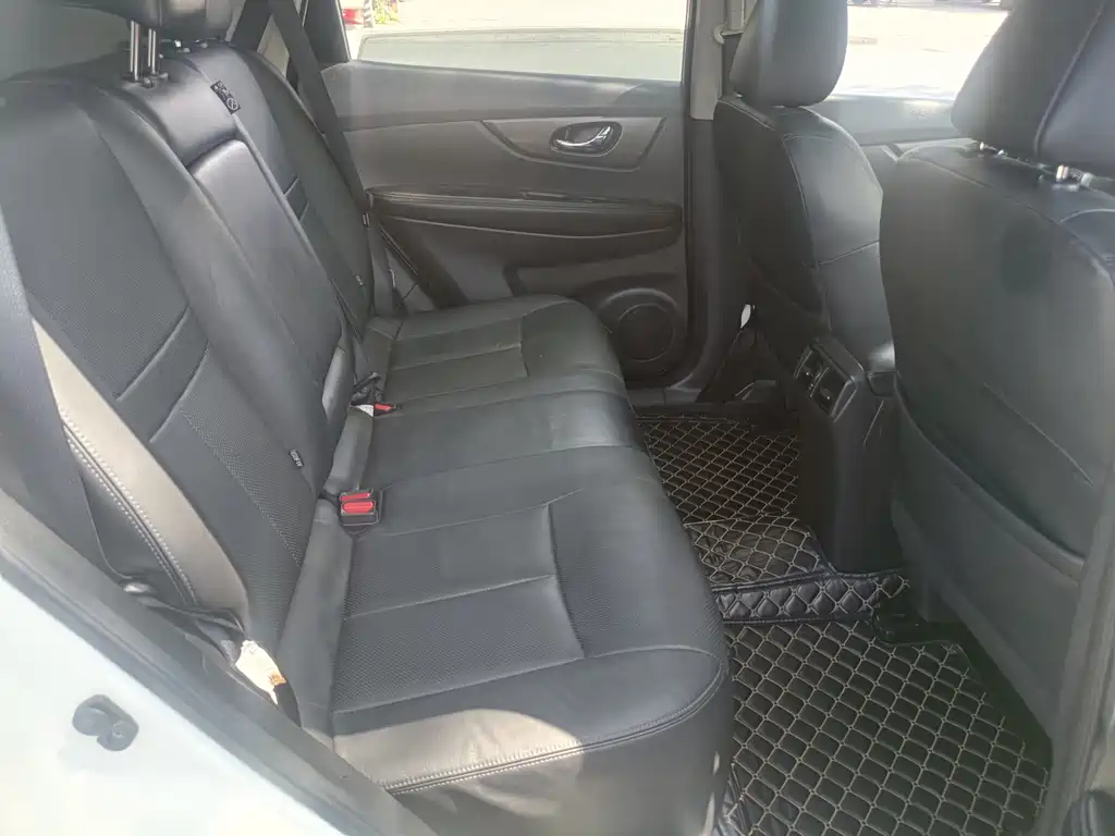 Nissan X-Trail — миниатюра 13