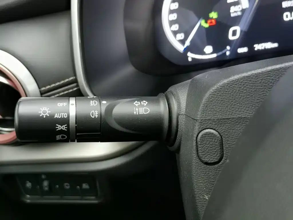 Wey Wey VV6 — миниатюра 21