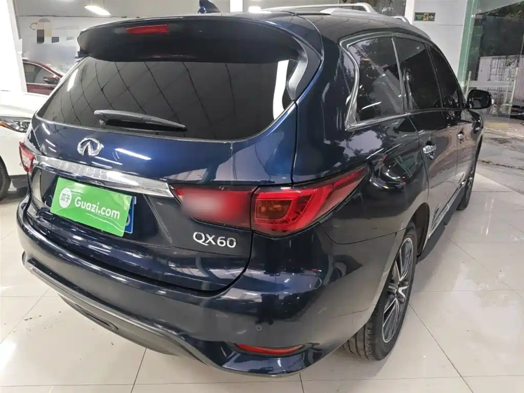 Infiniti QX60 2018 2.5 S/C Hybrid Champion