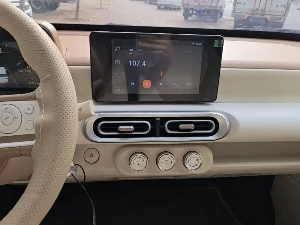 Wuling MINIEV — миниатюра 13