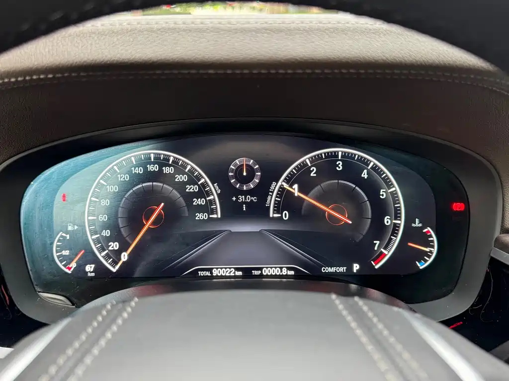 BMW 5 Series — миниатюра 12