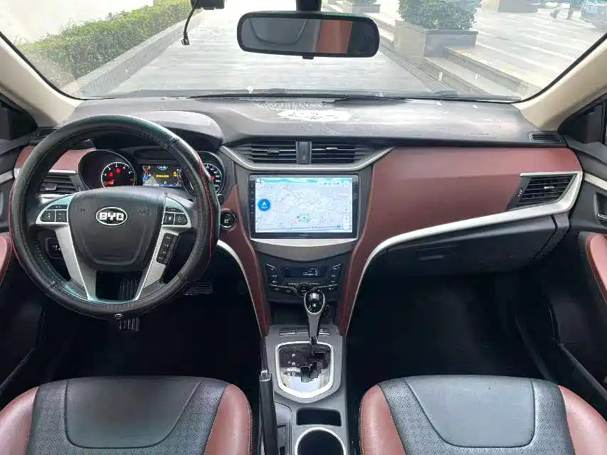 BYD G5