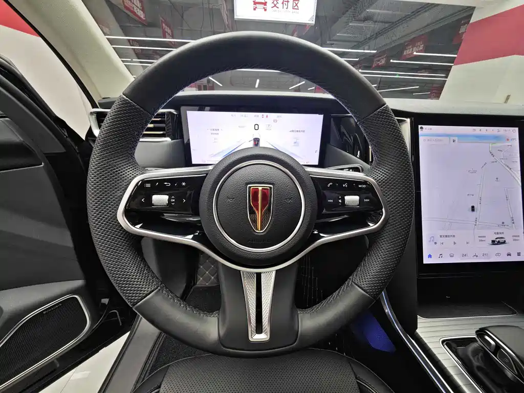 Hongqi HS7 PHEV 2024 2.0T PHEV 6 мест