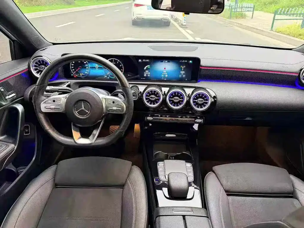 Mercedes-Benz A-Class — миниатюра 5