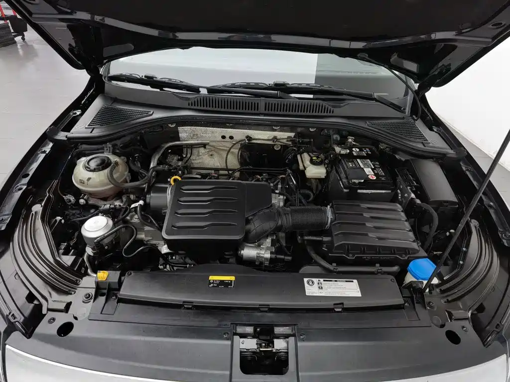 Volkswagen Lavida — миниатюра 6