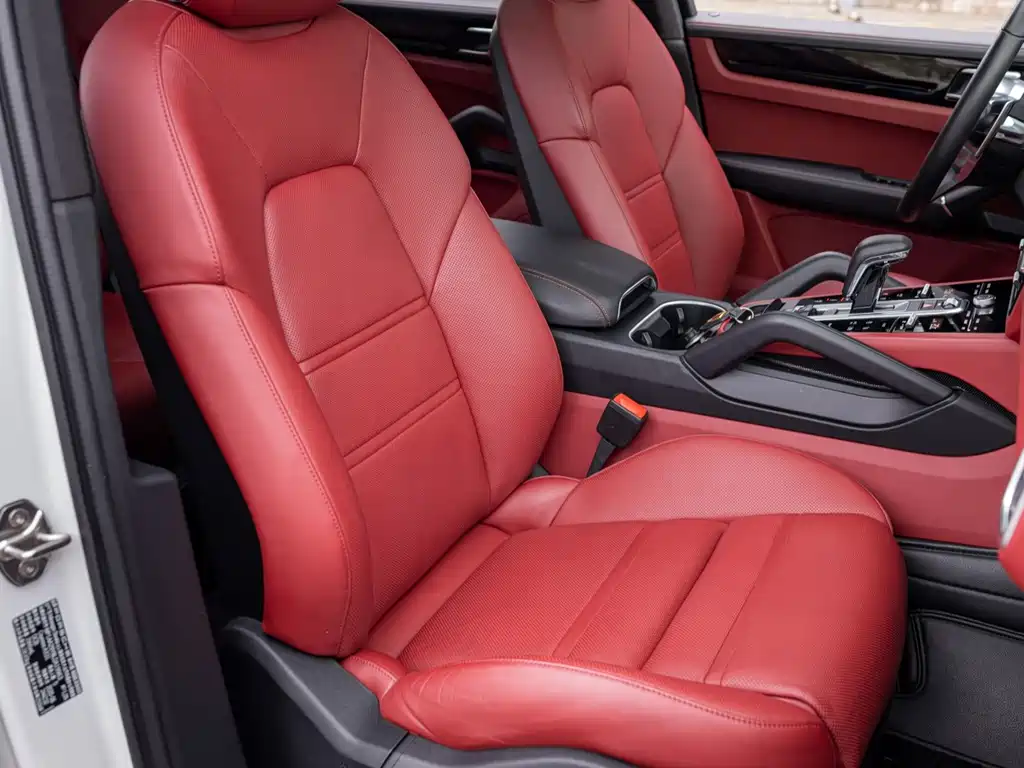 Porsche Cayenne — миниатюра 23