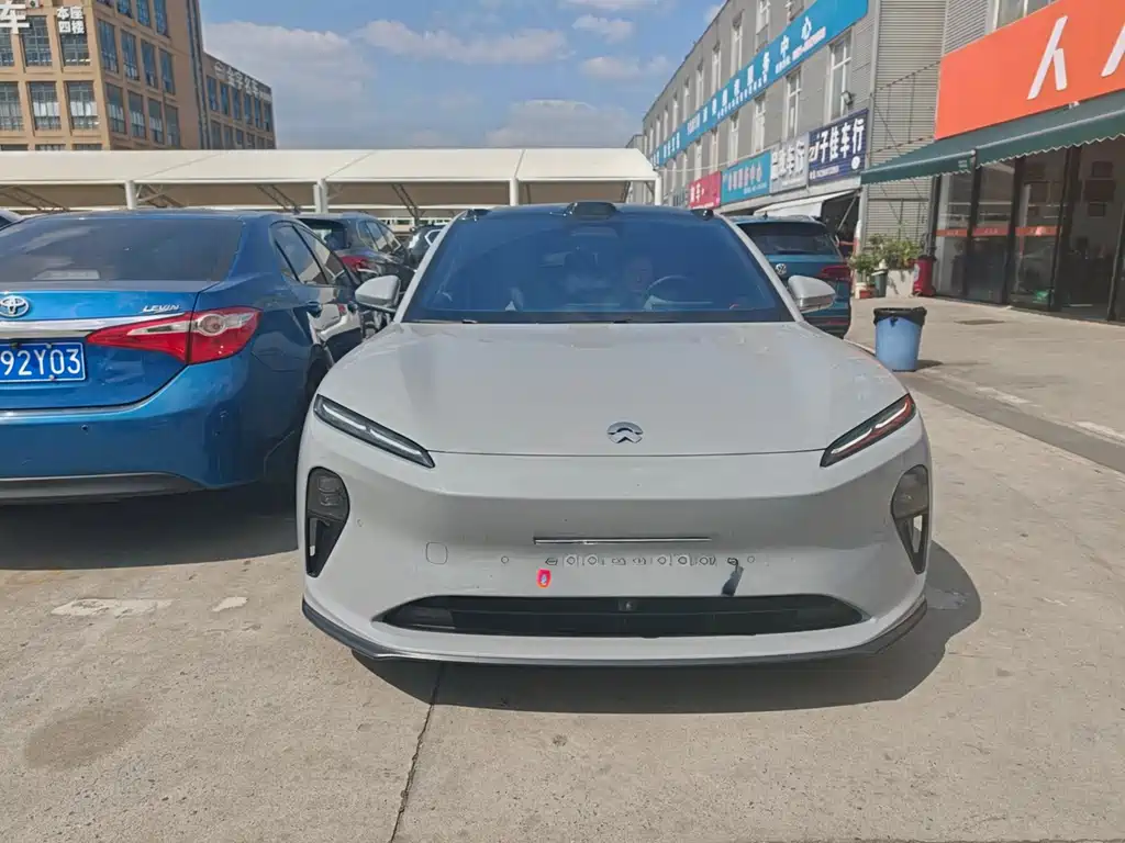 NIO ET5T — миниатюра 2