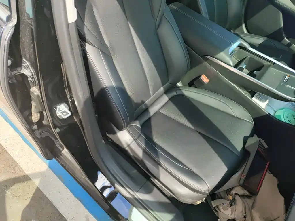 Buick LaCrosse — миниатюра 25