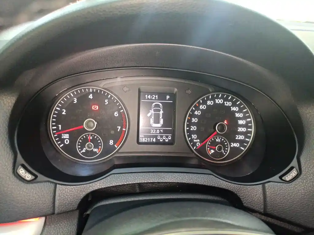 Volkswagen Sharan — миниатюра 12