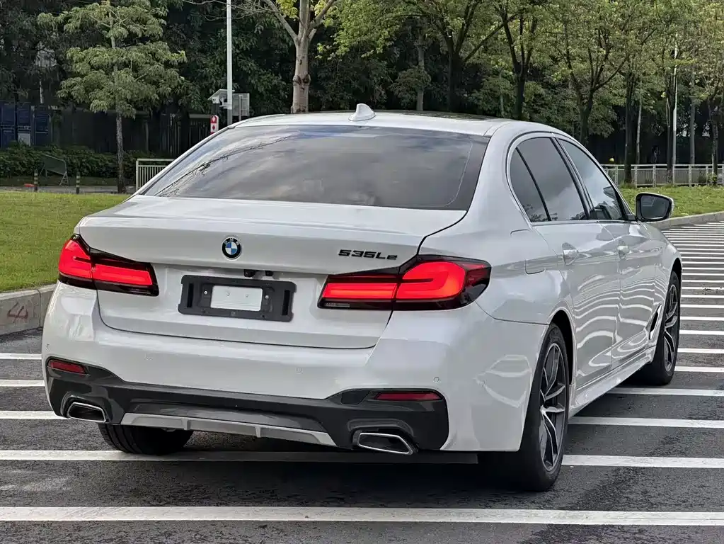 BMW 5 Series 5 2021 535Le M Sport