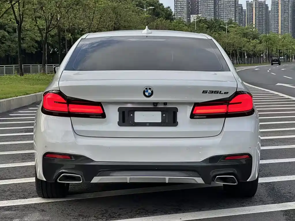 BMW 5 Series 5 2021 535Le M Sport