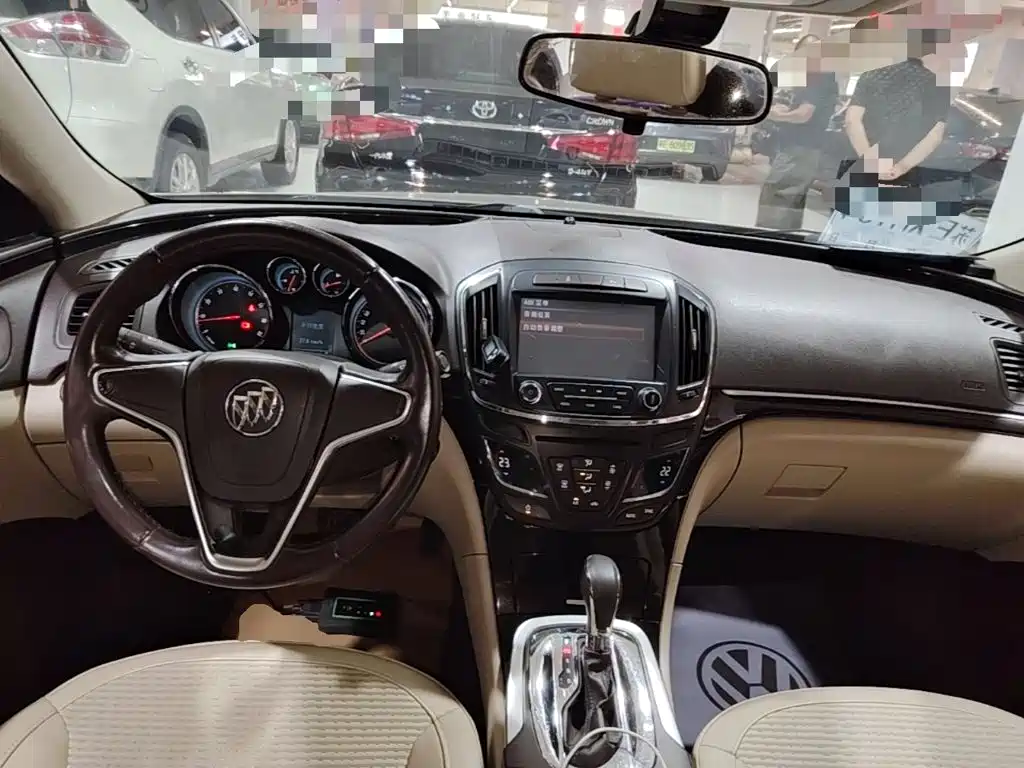 Buick Regal — миниатюра 10