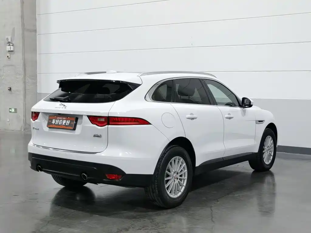 Jaguar F-PACE — миниатюра 2