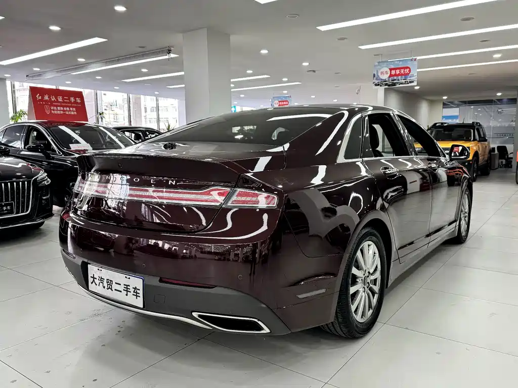 Lincoln MKZ — миниатюра 4
