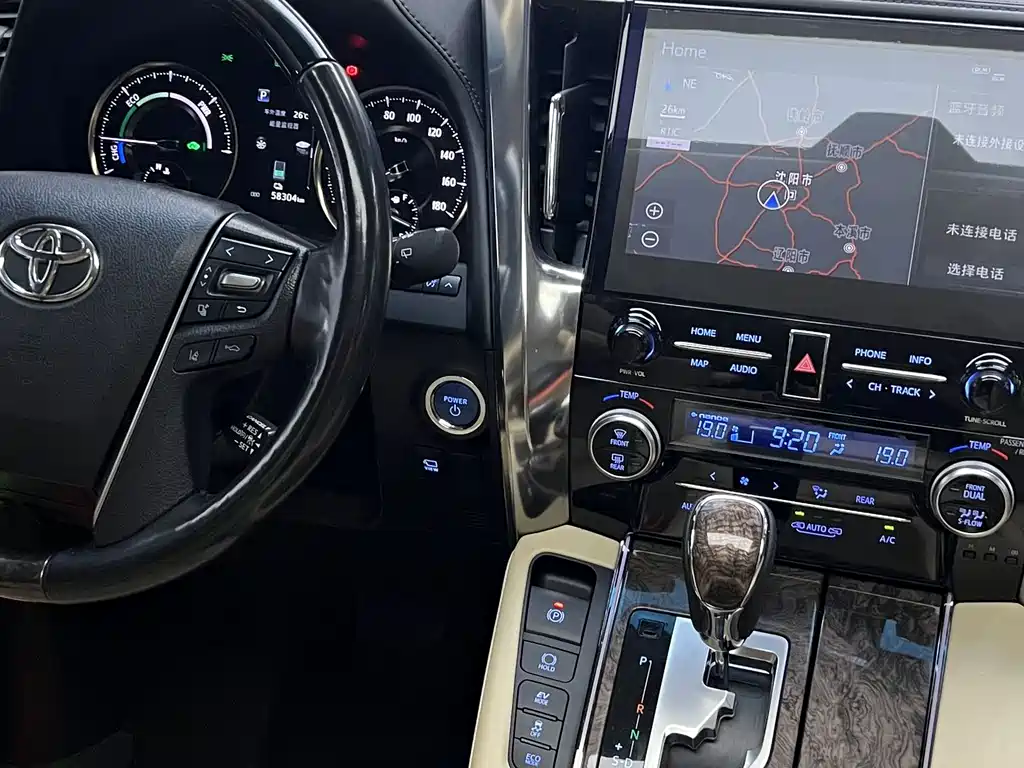 Toyota Vellfire — миниатюра 28
