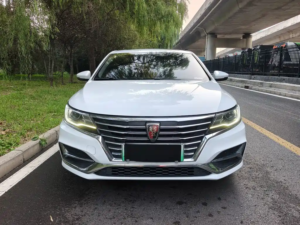 Roewe i6 New Energy — миниатюра 2