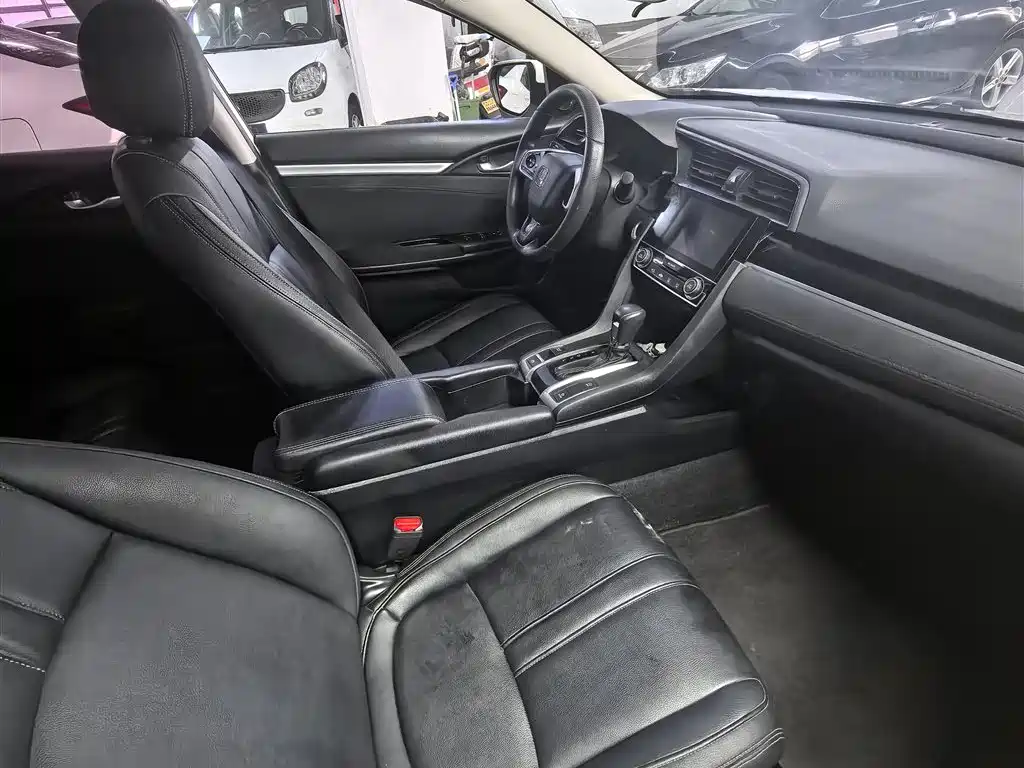 Honda Civic 2019 180TURBO CVT VI