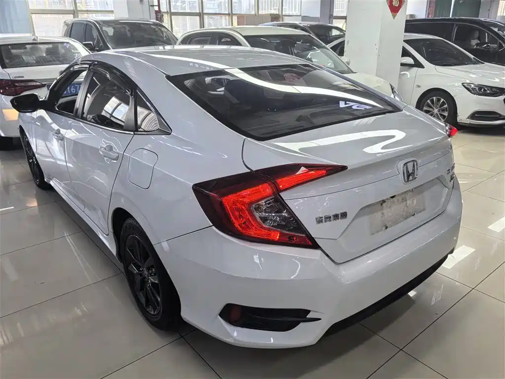Honda Civic 2019 180TURBO CVT VI