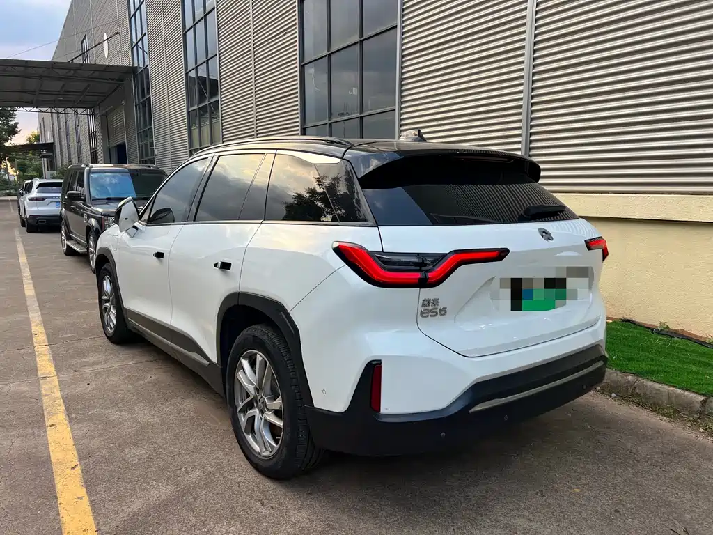 NIO ES6 — миниатюра 9