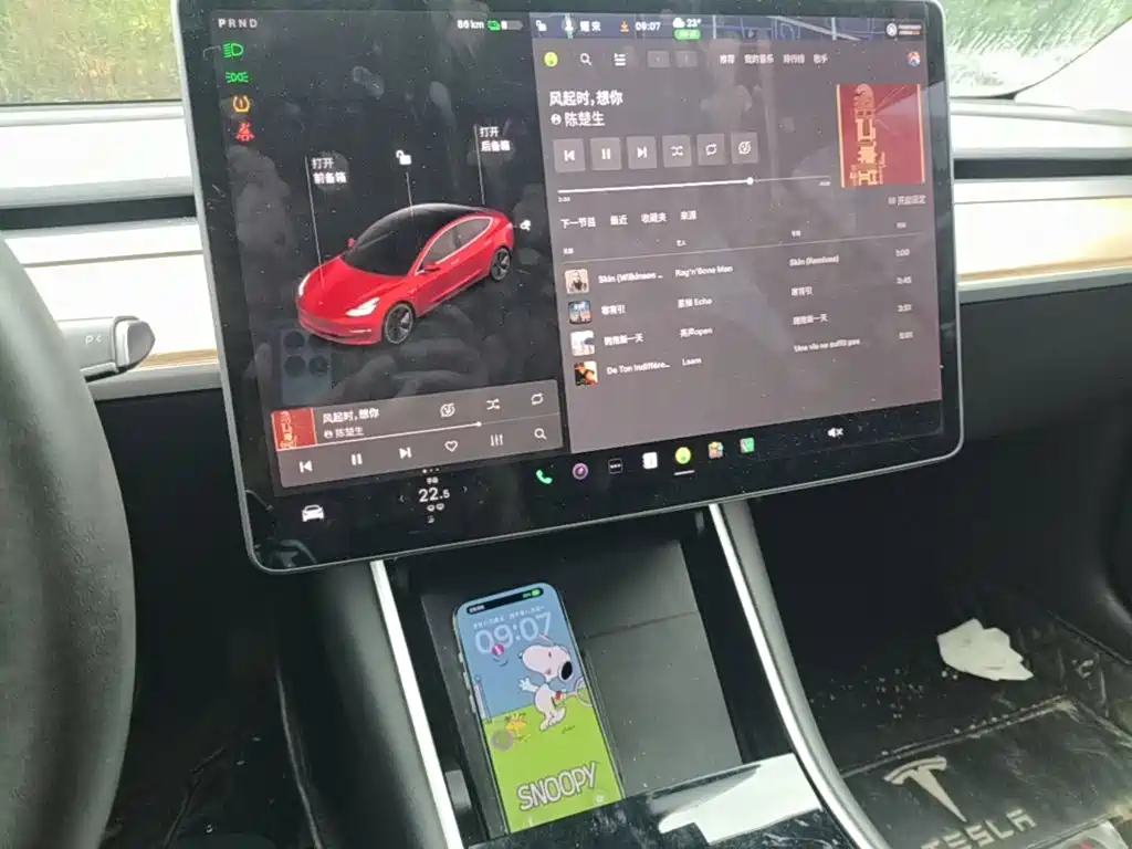 Tesla Model 3 — миниатюра 13