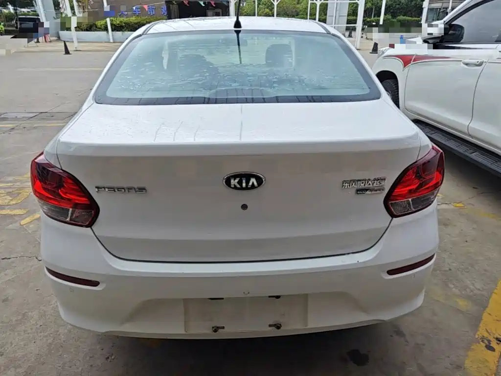 Kia Huanchi — миниатюра 6
