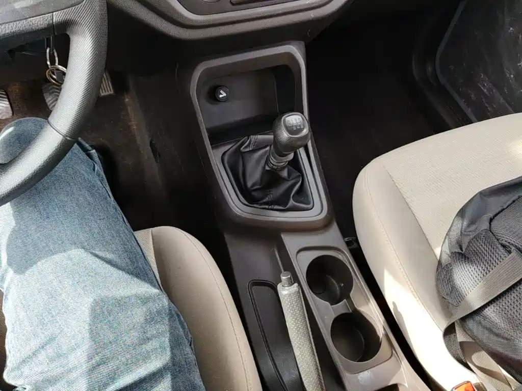 Wuling Hongguang V — миниатюра 14