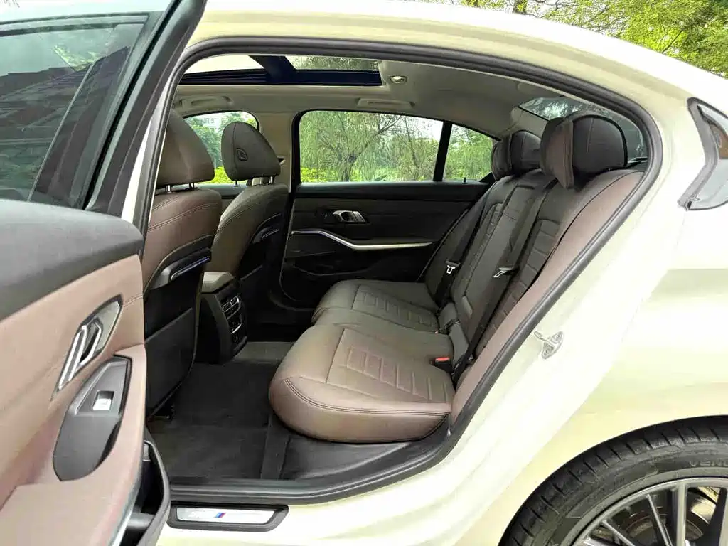 BMW 3 Series — миниатюра 8