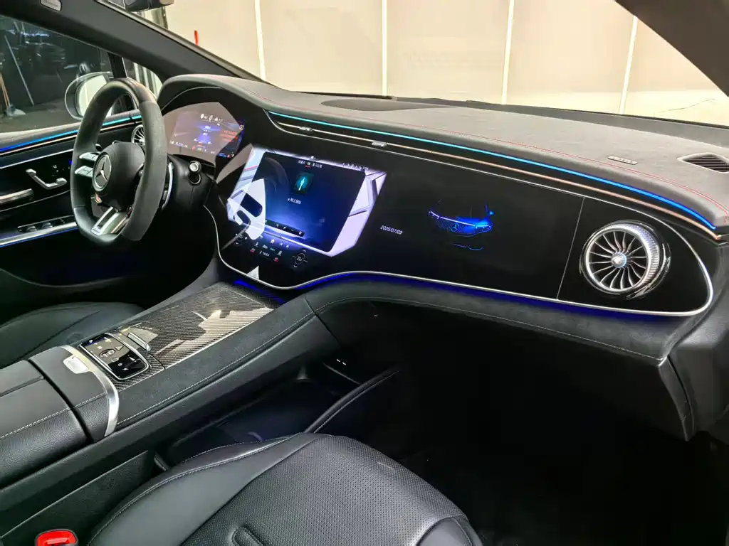 MERCEDES-BENZ EQE AMG