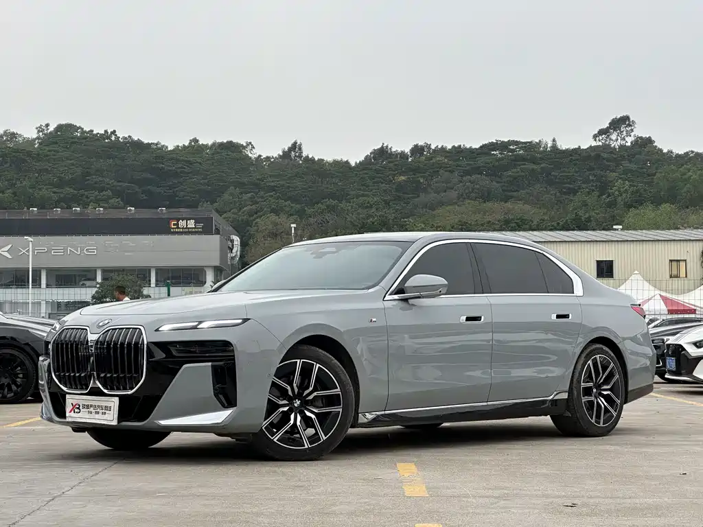 BMW 7 Series 2024
