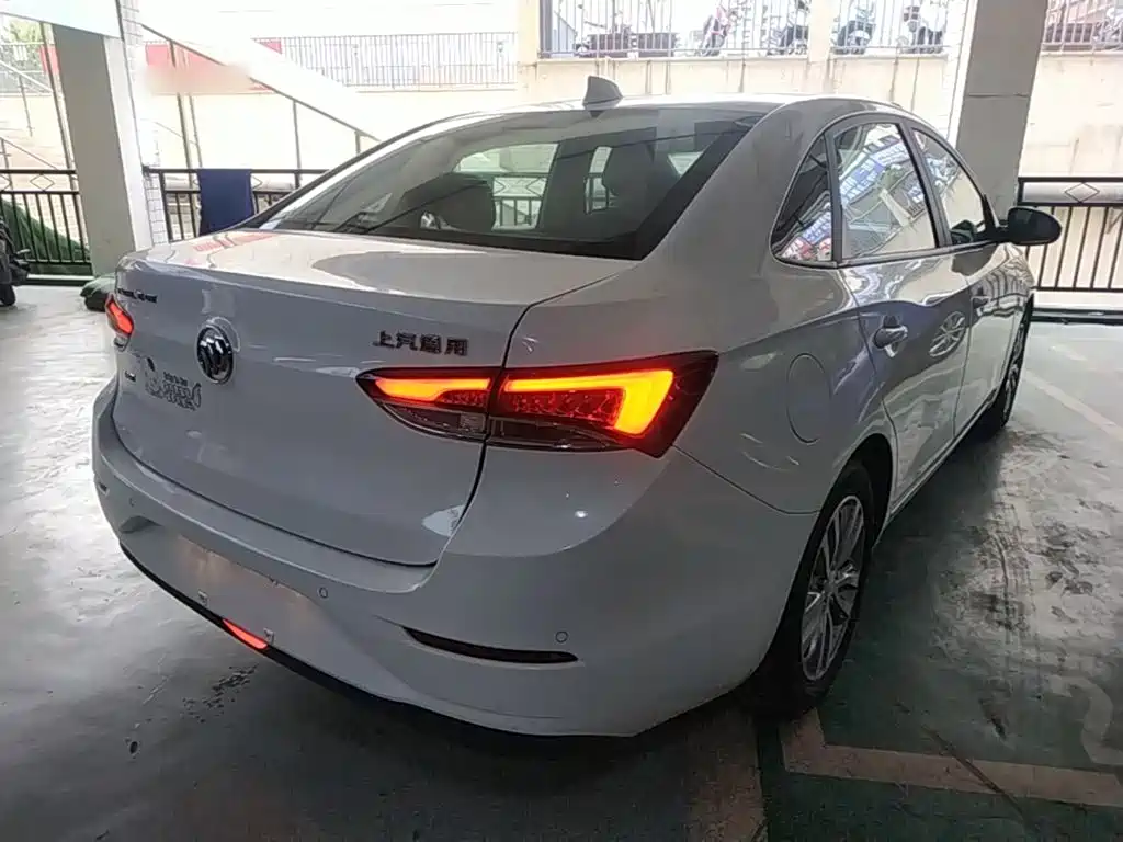 Buick Excelle — миниатюра 7