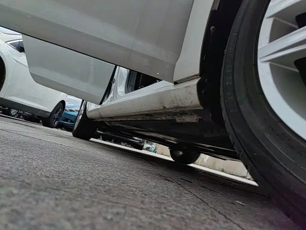 Volkswagen Golf — миниатюра 21