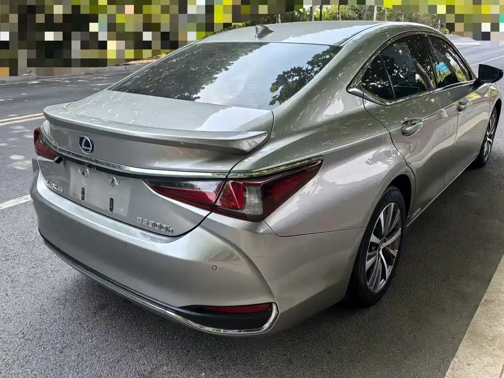 Lexus ES — миниатюра 2