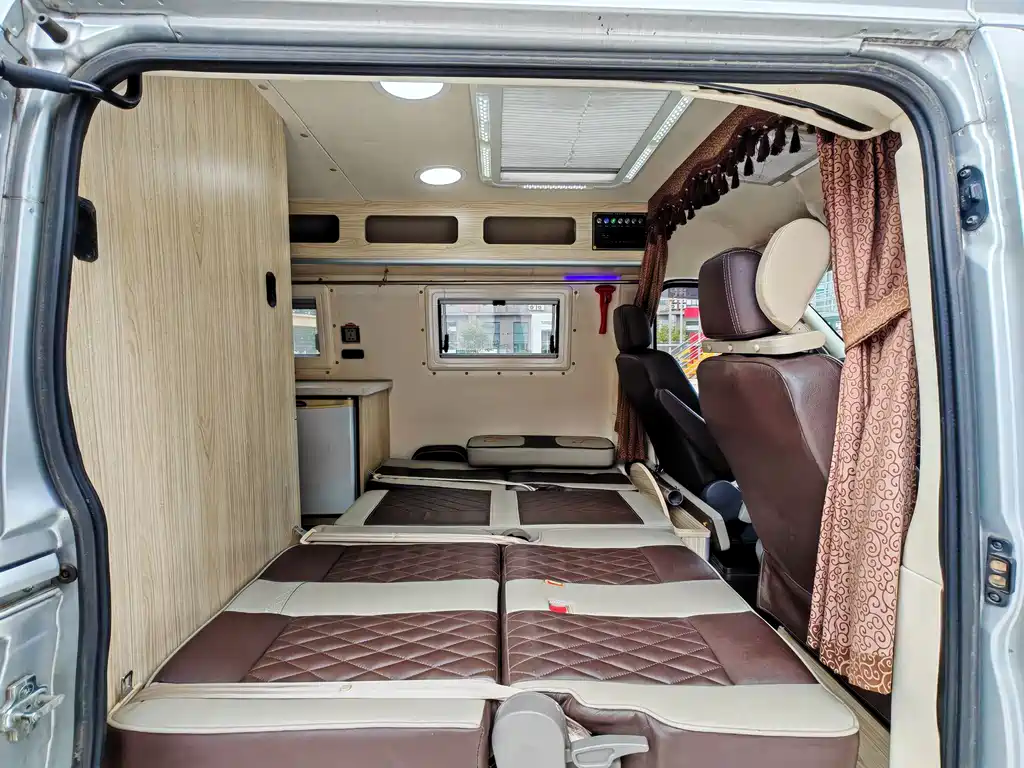 MAXUS V80 — миниатюра 16