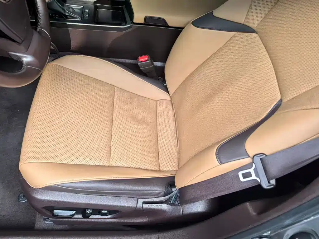 Lexus ES — миниатюра 8