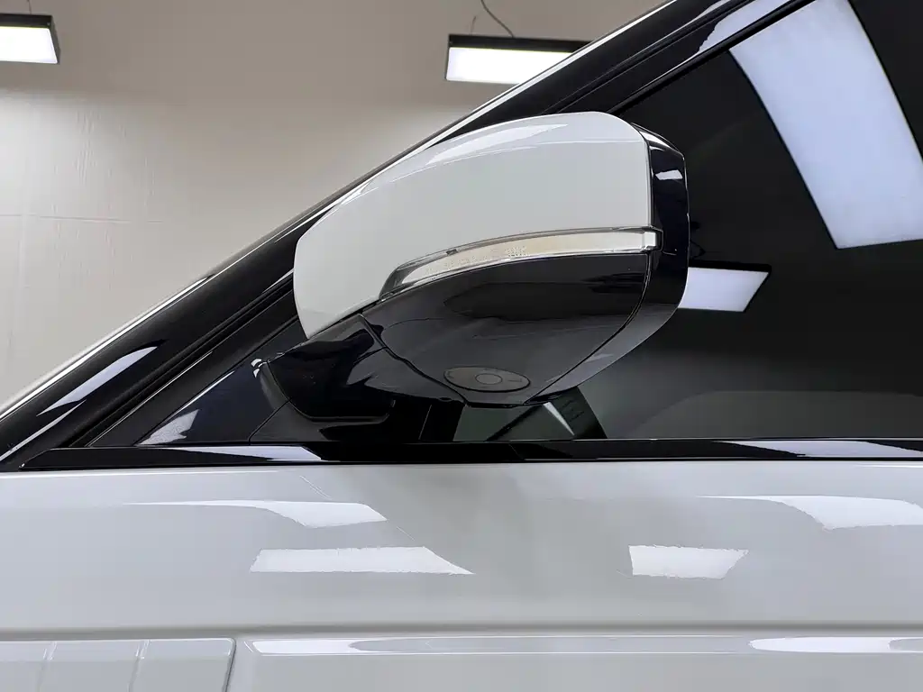 Land Rover Range Rover — миниатюра 42