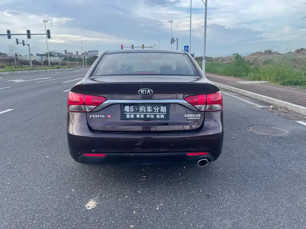 Kia Forte — миниатюра 12