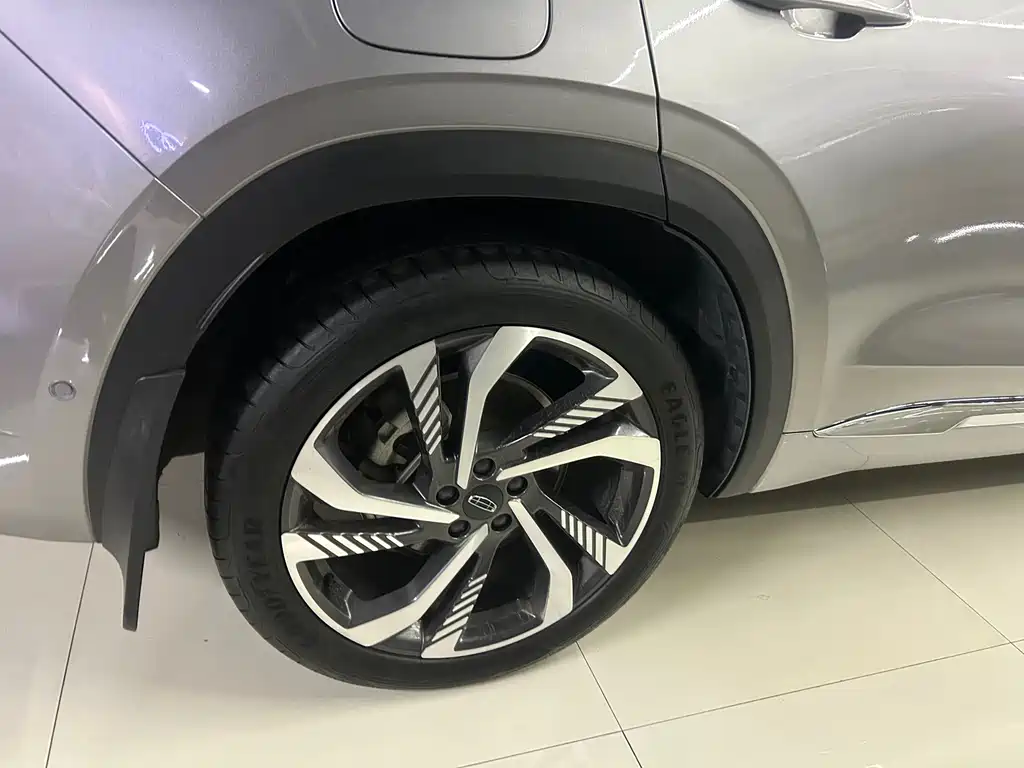 Geely Xingyue L — миниатюра 23