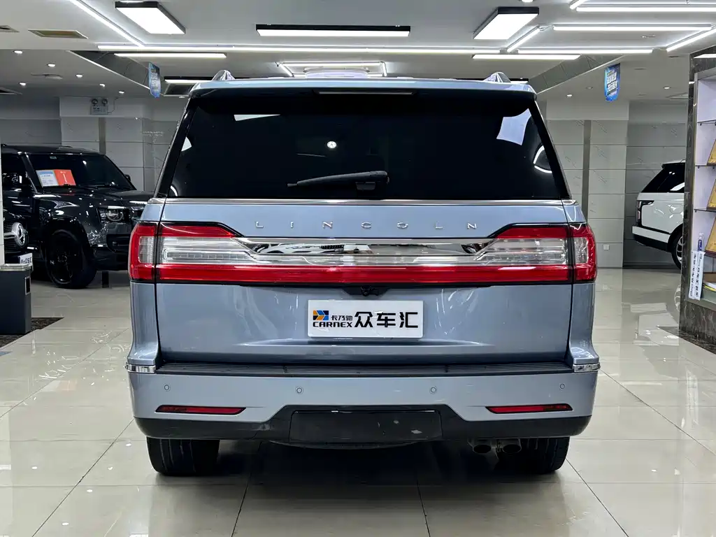 Lincoln Navigator — миниатюра 5