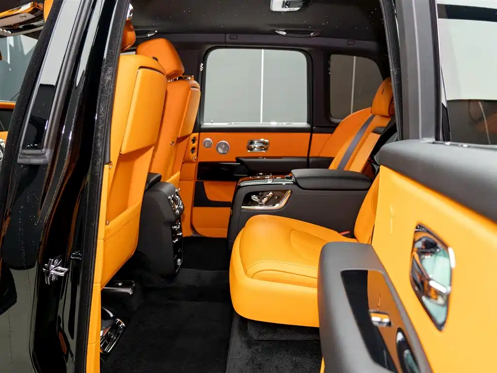 ROLLS-ROYCE CULLINAN