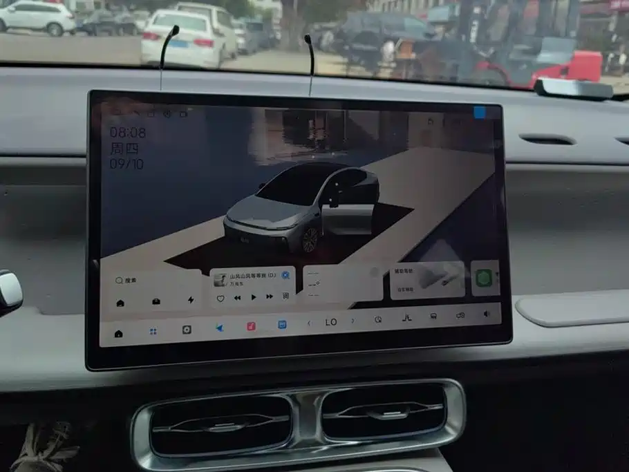 Leapmotor Leapmotor B01 — миниатюра 13