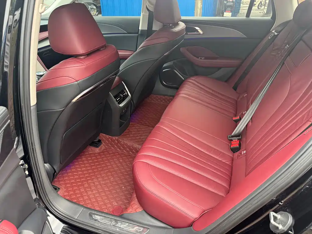 Hongqi Hongqi H5 — миниатюра 8