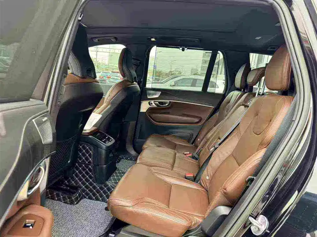 Volvo XC90 PHEV — миниатюра 4