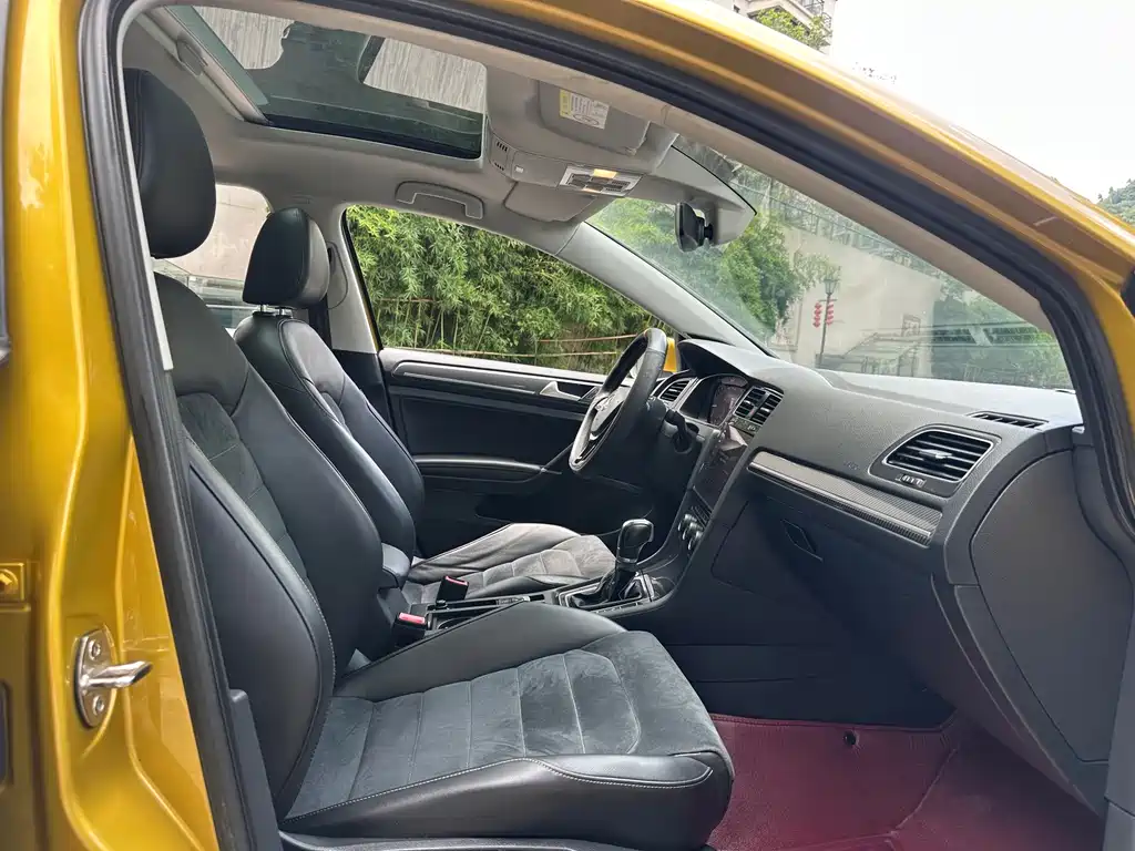 Volkswagen Golf — миниатюра 10