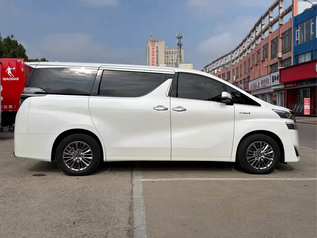 Toyota Vellfire — миниатюра 15