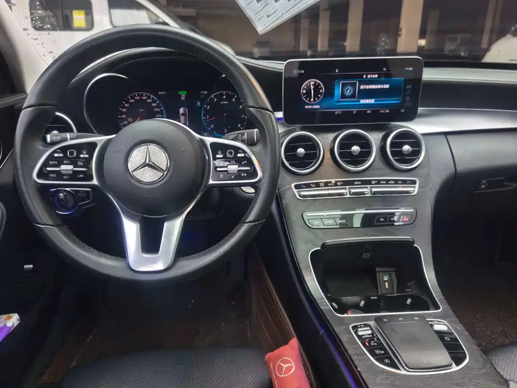 Mercedes-Benz C-Class — миниатюра 5